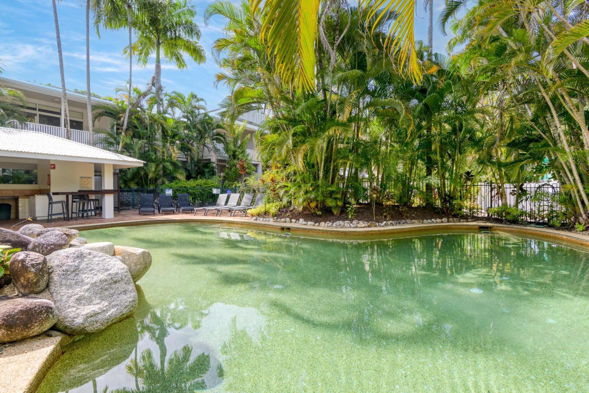 Ocean Palms Apartments Port Douglas Extérieur photo